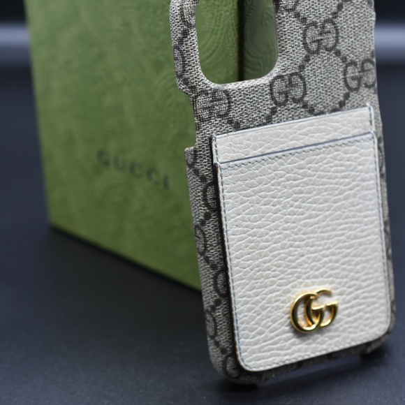 Pre Owned Gucci IPhone 12 Pro Case - Picture 4 of 10